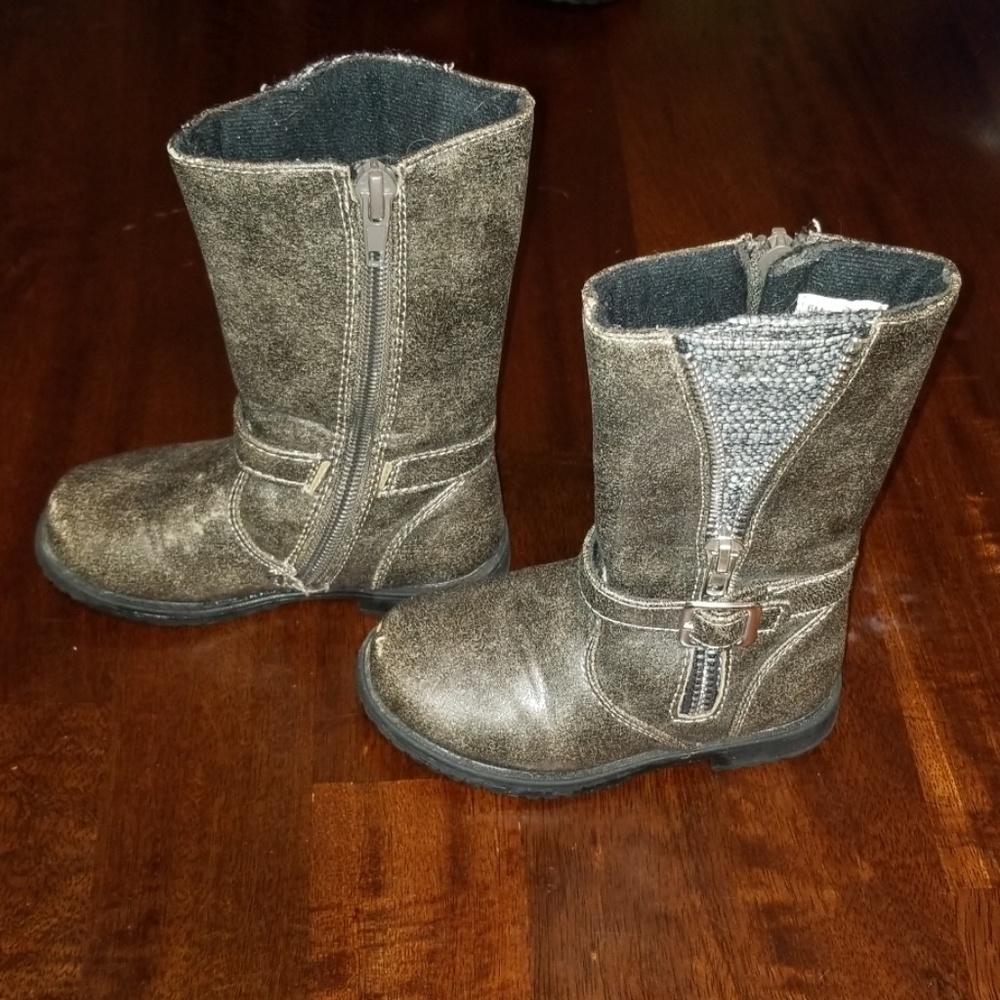 Toddler girl boots size 6